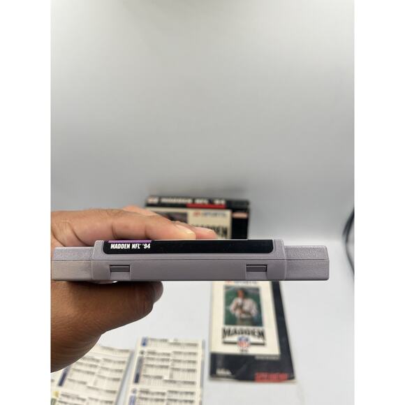 Madden '94 Super Nintendo SNES CIB + Inserts - Picture 9 of 16